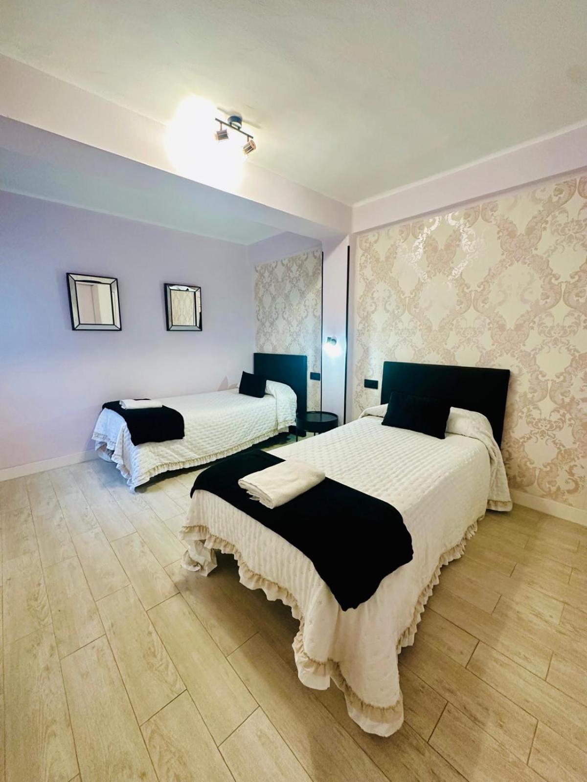 Imperium Apartamentos Centro Parking Gratis Mérida Kültér fotó
