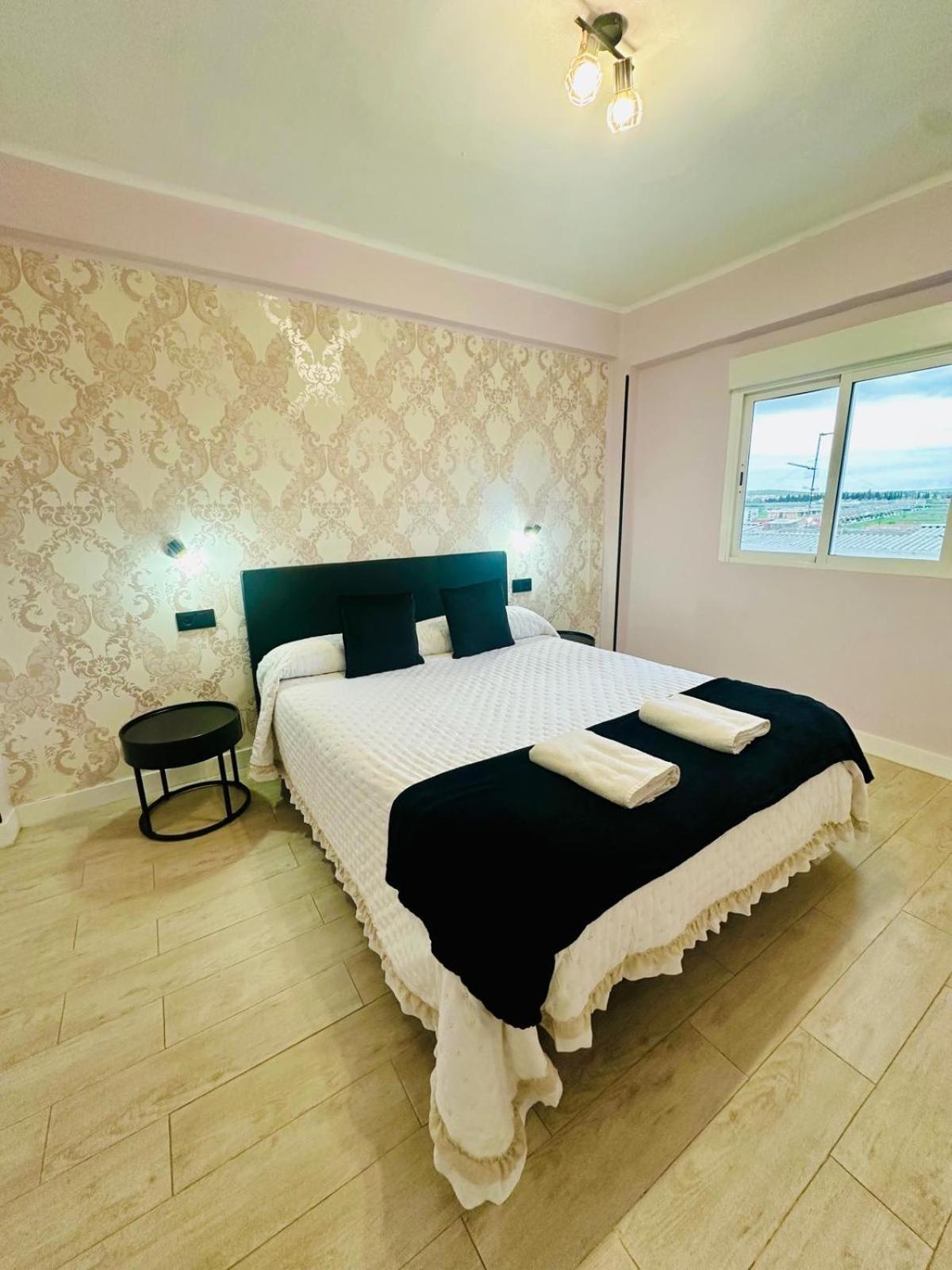 Imperium Apartamentos Centro Parking Gratis Mérida Kültér fotó
